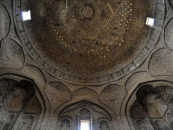 بنای مسجد جامع اصفهان