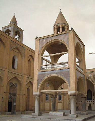 کلیسای هاکوپ مقدس و تاریخی اصفهان