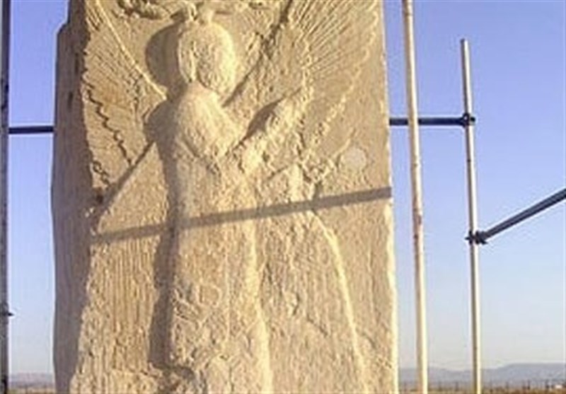  کاخ دروازه انسان بال‌دار محوطه تاریخی پاسارگاد