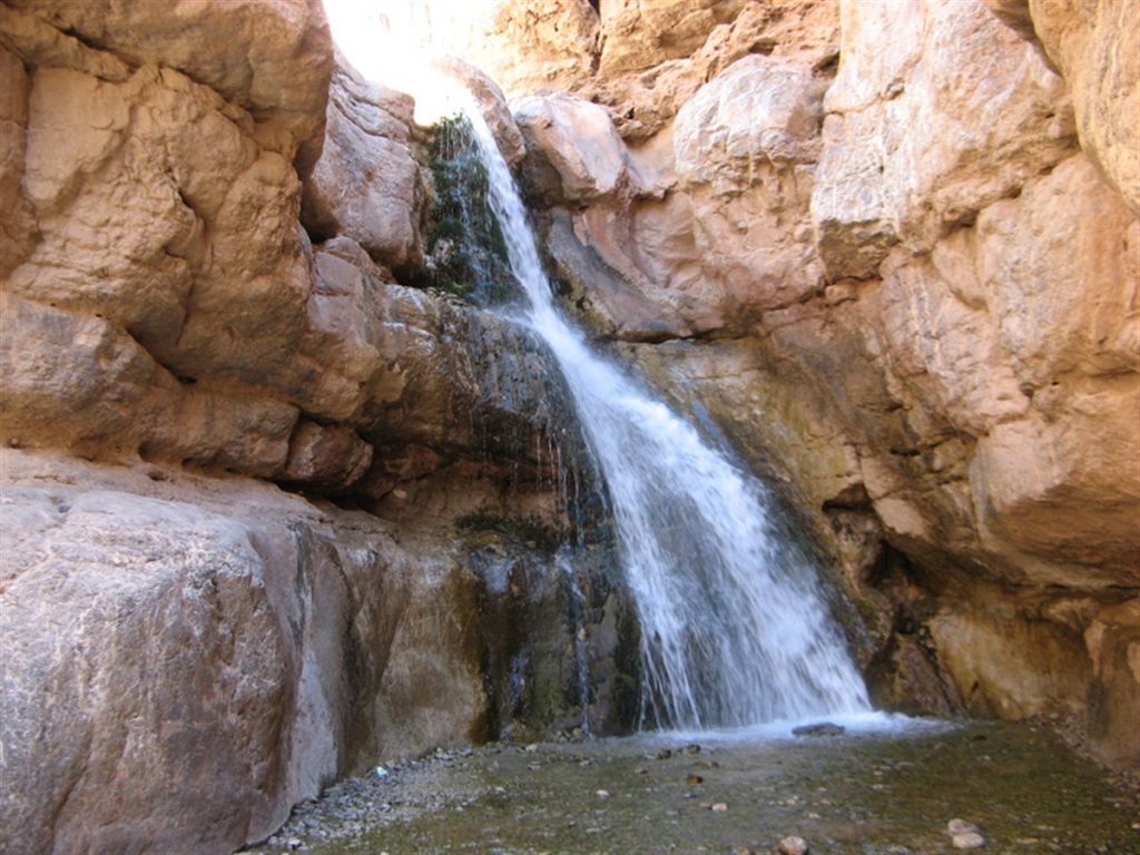  آبشار آبقد جاذبه های گردشگری چناران