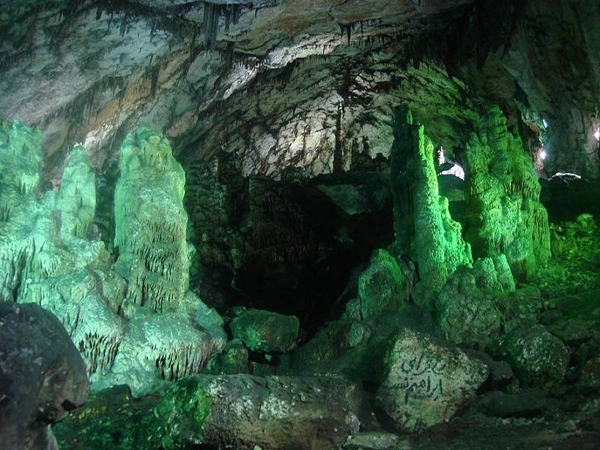 غار دربند مهدیشهر: دومین غار آهکی بزرگ ایران