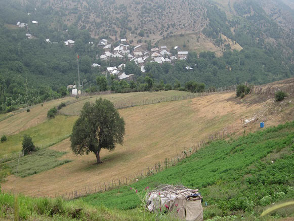 کوه آیدین چالان یکی از جاذبه های اطراف روستای اینی اردبیل