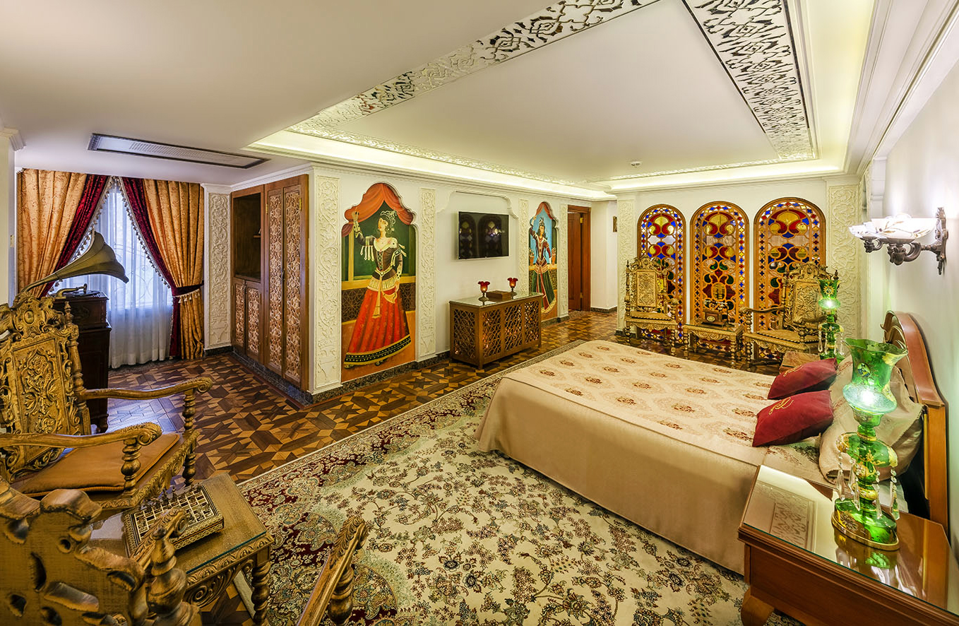 سوئیت قاجاری هتل قصر طلایی