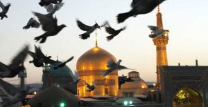حرم امام رضا در سفر در سفر به مشهد در پاییز 1400