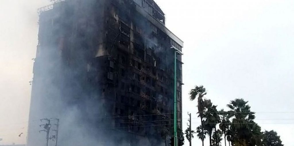 ساختمان رامیلا چالوس در آتش سوخت