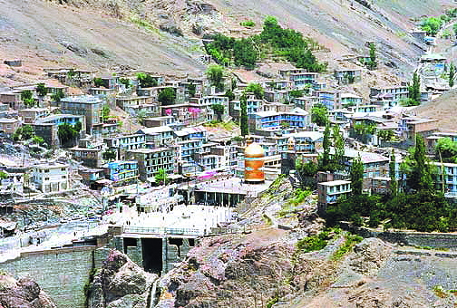روستای کیگا بهشتی در دل کوهستان
