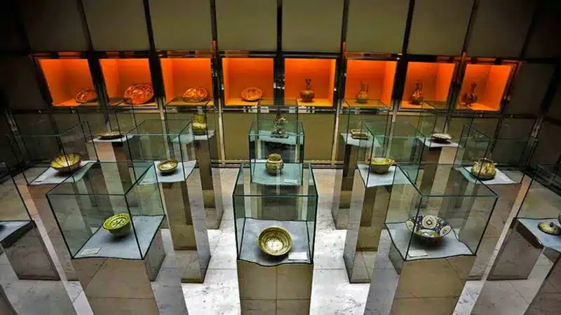 تالار زرین موزه آبگینه تهران