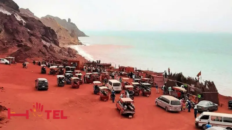 جزیره هرمز قشم یکی از جزایر رنگی در ایران