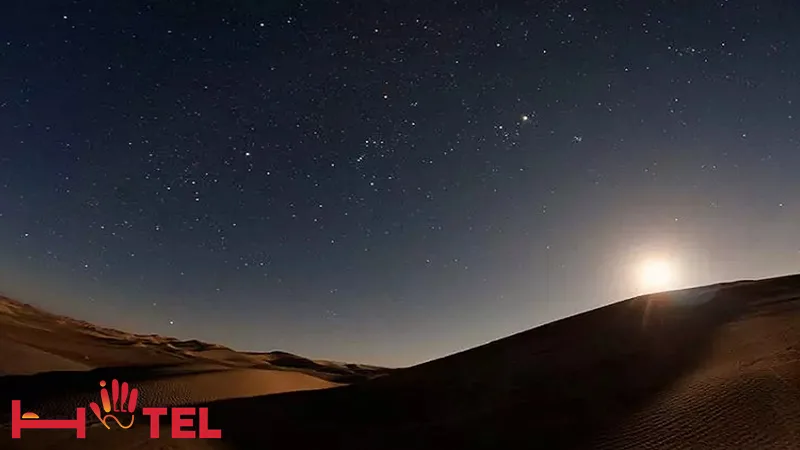 کویر سیاه کوه یزد در شب