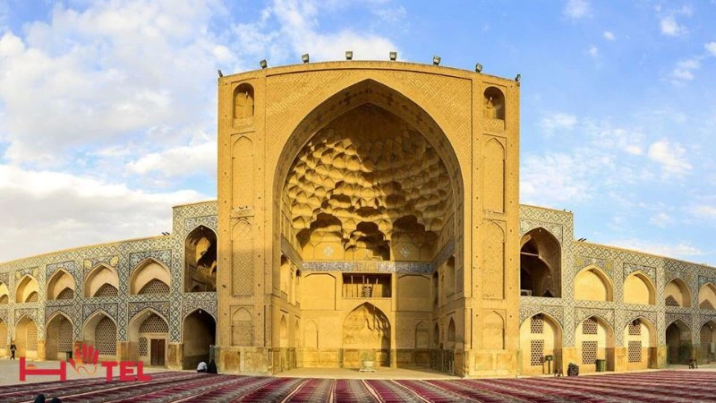مسجد جامع اصفهان: چشم انداز هنر و مذهب