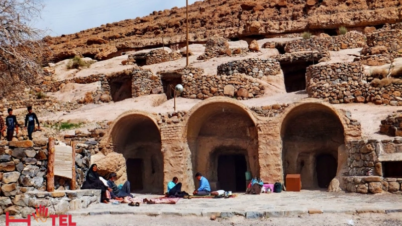 غارهای بان میستی چابهار