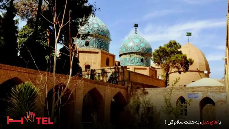 گنبد مشتاقیه کرمان (سه گنبدان)